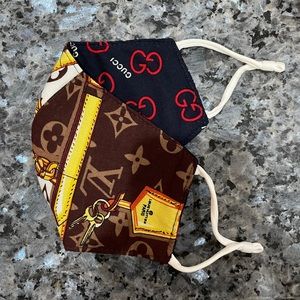 Reversible and Reusable Face Mask